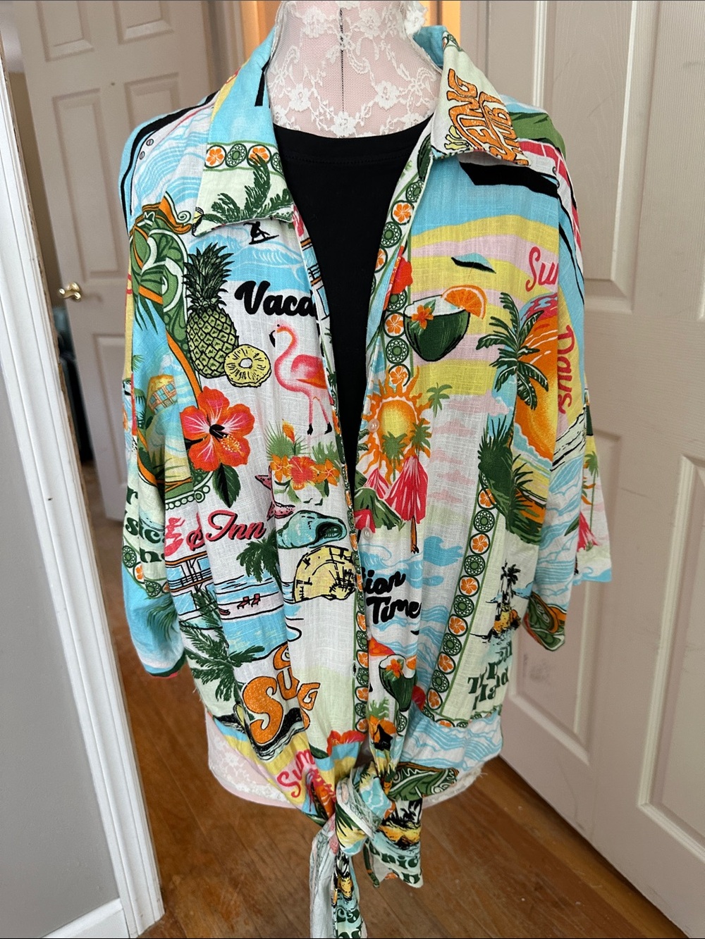 Vintage-Inspired Tropical Tie-Front Women’s Shirt - Multi